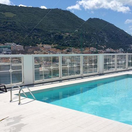 New With Ac Central Suites With Pool Access And Squash Courts! Sleeps Family Or 4 Guests Gibraltar Luaran gambar