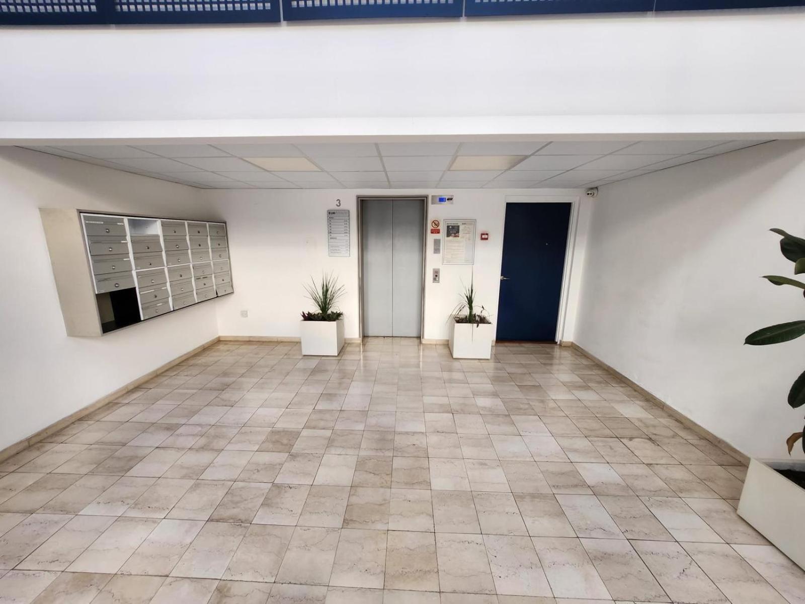 New With Ac Central Suites With Pool Access And Squash Courts! Sleeps Family Or 4 Guests Gibraltar Luaran gambar